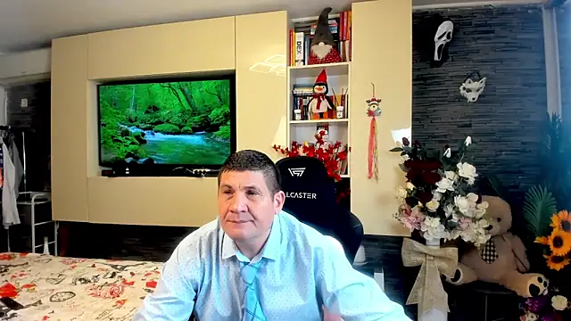 Snapshot of SpartacusDaddy48 chatting on 21, 4, 2026 SpartacusDaddy48 online show from 21, 4, 2026