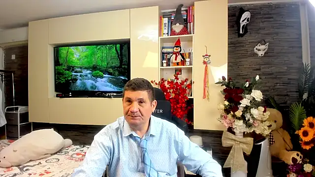 Snapshot of SpartacusDaddy48 chatting on 24, 4, 2026 SpartacusDaddy48 online show from 24, 4, 2026