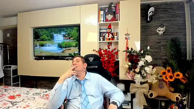 Snapshot of SpartacusDaddy48 chatting on 25, 4, 2026 SpartacusDaddy48 online show from 25, 4, 2026