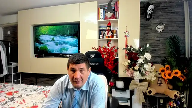 Snapshot of SpartacusDaddy48 chatting on 28, 4, 2026 SpartacusDaddy48 online show from 28, 4, 2026