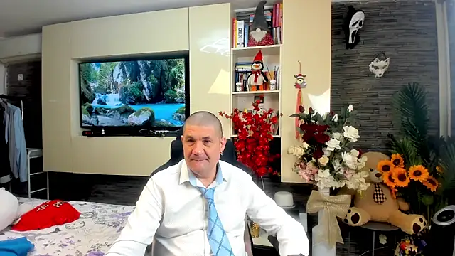 Snapshot of SpartacusDaddy48 chatting on 1, 5, 2026 SpartacusDaddy48 online show from 1, 5, 2026