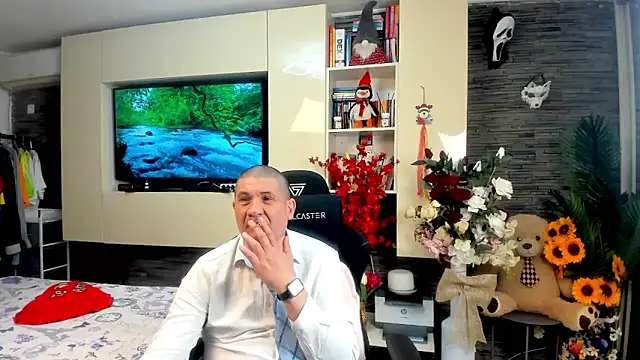 Snapshot of SpartacusDaddy48 chatting on 3, 5, 2026 SpartacusDaddy48 online show from 3, 5, 2026