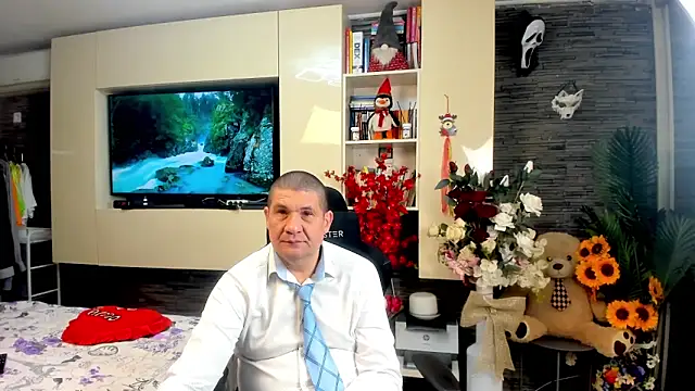 Snapshot of SpartacusDaddy48 chatting on 7, 5, 2026 SpartacusDaddy48 online show from 7, 5, 2026