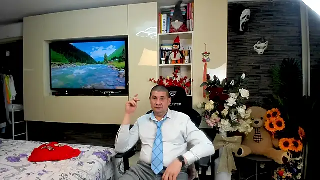 Snapshot of SpartacusDaddy48 chatting on 8, 5, 2026 SpartacusDaddy48 online show from 8, 5, 2026