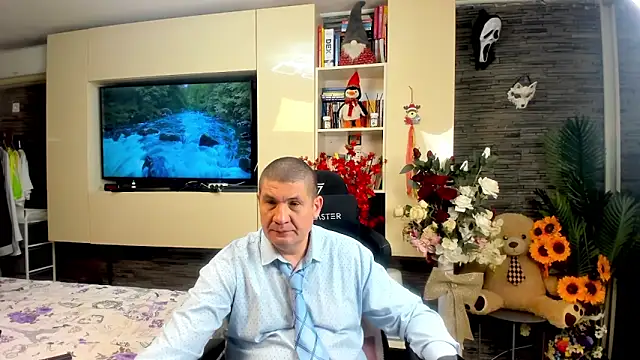 Snapshot of SpartacusDaddy48 chatting on 8, 5, 2026 SpartacusDaddy48 online show from 8, 5, 2026