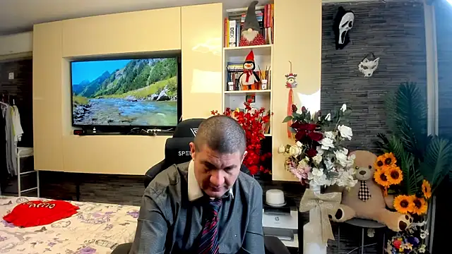 Snapshot of SpartacusDaddy48 chatting on 9, 5, 2026 SpartacusDaddy48 online show from 9, 5, 2026