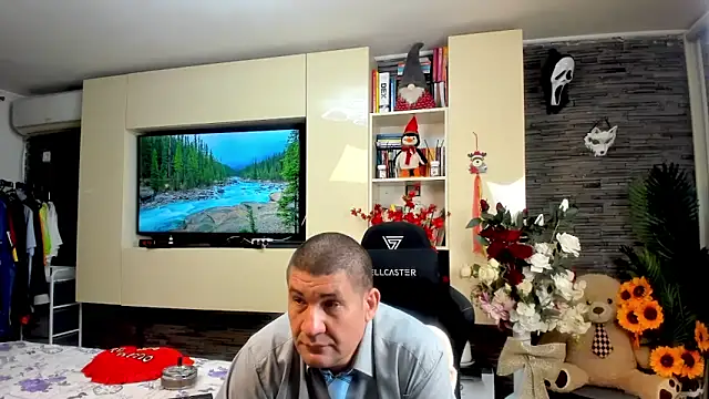 Snapshot of SpartacusDaddy48 chatting on 10, 5, 2026 SpartacusDaddy48 online show from 10, 5, 2026