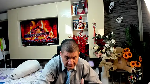 Snapshot of SpartacusDaddy48 chatting on 11, 5, 2026 SpartacusDaddy48 online show from 11, 5, 2026