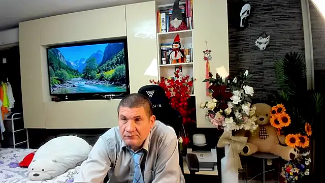 Snapshot of SpartacusDaddy48 chatting on 16, 5, 2026 SpartacusDaddy48 online show from 16, 5, 2026