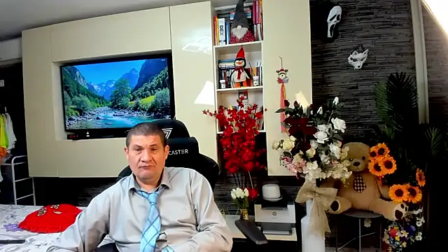 Snapshot of SpartacusDaddy48 chatting on 16, 5, 2026 SpartacusDaddy48 online show from 16, 5, 2026