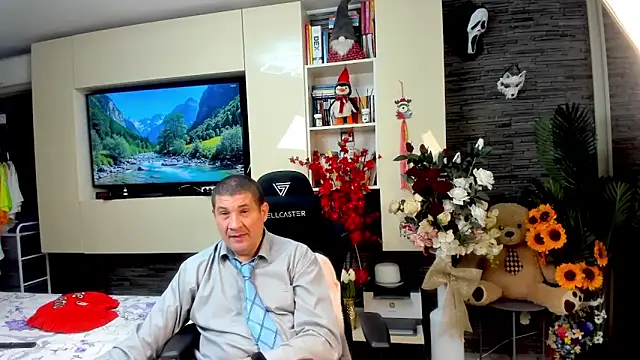 Snapshot of SpartacusDaddy48 chatting on 16, 5, 2026 SpartacusDaddy48 online show from 16, 5, 2026