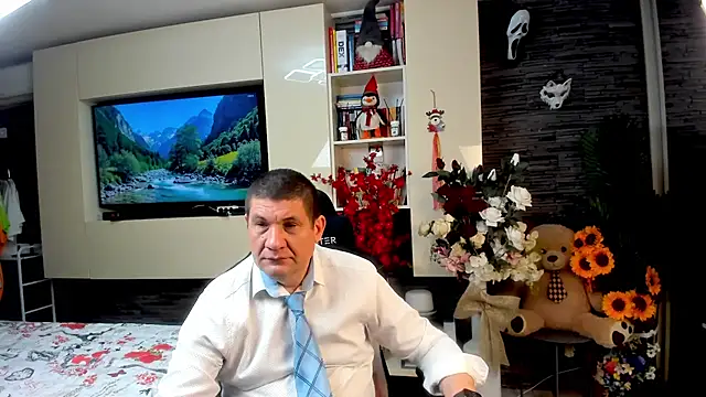 Snapshot of SpartacusDaddy48 chatting on 22, 5, 2026 SpartacusDaddy48 online show from 22, 5, 2026