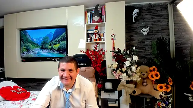 Snapshot of SpartacusDaddy48 chatting on 27, 5, 2026 SpartacusDaddy48 online show from 27, 5, 2026