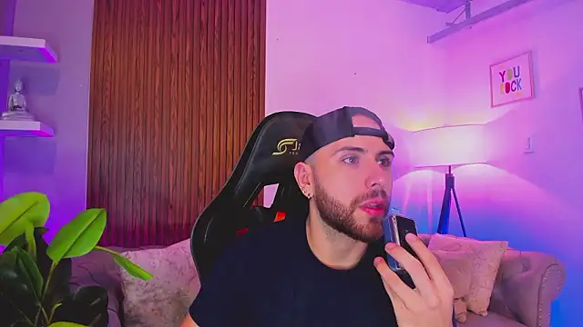 Maximo Wolff online show from 4, 2, 2026