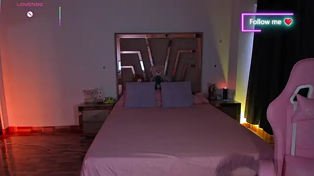 Snapshot of lunaarose chatting on 7, 2, 2026 lunaarose online show from 7, 2, 2026