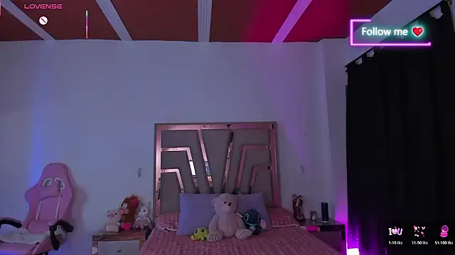 Snapshot of lunaarose chatting on 27, 2, 2026 lunaarose online show from 27, 2, 2026