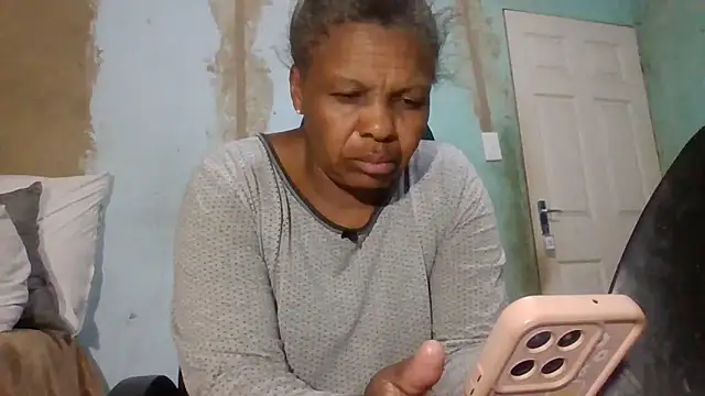 Snapshot of Nicky52 chatting on 9, 4, 2026 Nicky52 online show from 9, 4, 2026