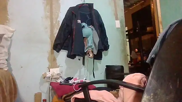 Snapshot of Nicky52 chatting on 10, 4, 2026 Nicky52 online show from 10, 4, 2026