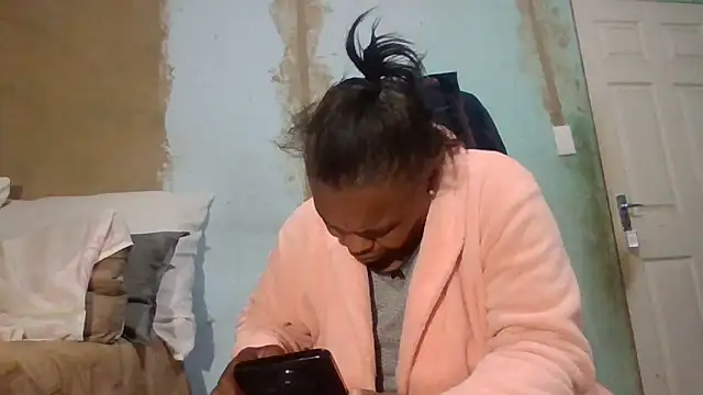 Snapshot of Nicky52 chatting on 13, 4, 2026 Nicky52 online show from 13, 4, 2026