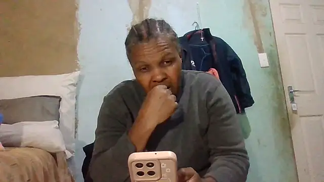 Snapshot of Nicky52 chatting on 8, 5, 2026 Nicky52 online show from 8, 5, 2026
