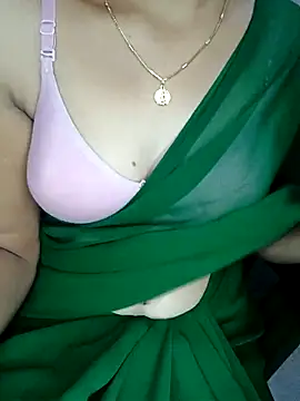 Snapshot of Nidhi_lovely chatting on 4, 10, 2025 Nidhi lovely online show from 4, 10, 2025