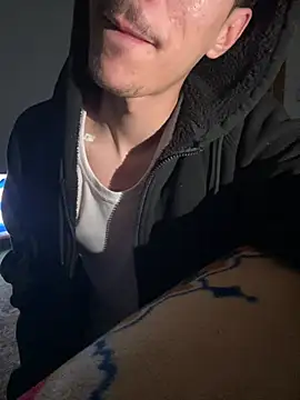 HitShelf online show from 12, 2, 2026