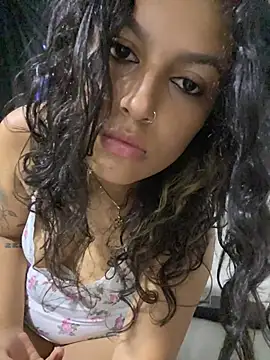 Snapshot of LinaSwitt chatting on 9, 11, 2025 LinaSwitt online show from 9, 11, 2025