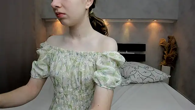 Camilla Kelly online show from 16, 11, 2025