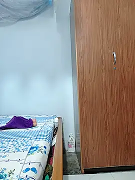 Snapshot of Rosalind_xxx chatting on 12, 11, 2025 Rosalind xxx online show from 12, 11, 2025