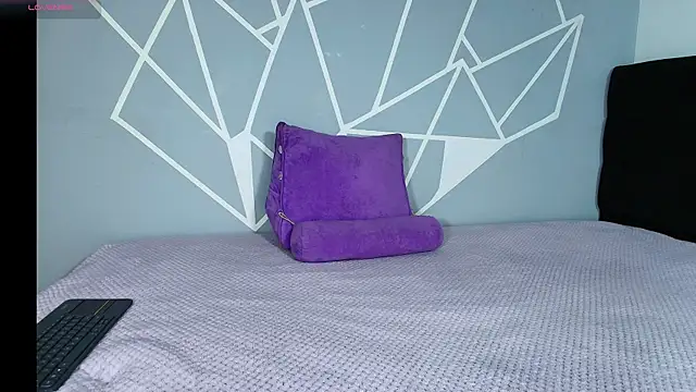 Snapshot of karlamoon23 chatting on 15, 3, 2026 karlamoon23 online show from 15, 3, 2026