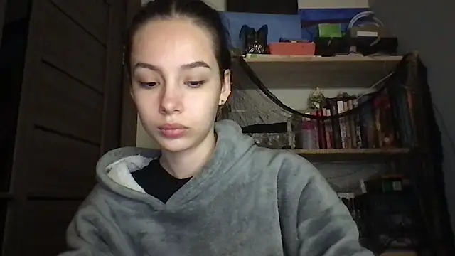 Yuna5343 online show from 6, 11, 2025