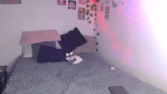 Angela elliss1 online show from 15, 9, 2025