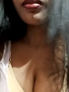 Snapshot of kaviyaponnu0987 chatting on 27, 9, 2025 kaviyaponnu0987 online show from 27, 9, 2025