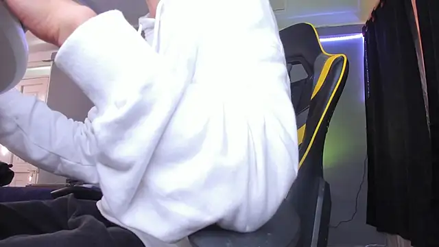 alexgiraldo   online show from 2, 10, 2025