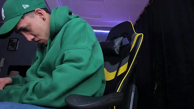 alexgiraldo   online show from 3, 10, 2025