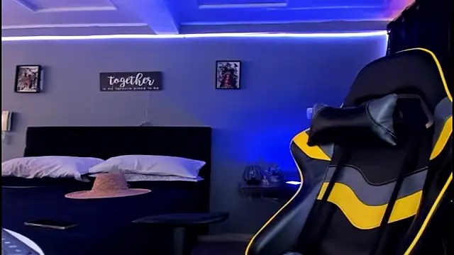 alexgiraldo   online show from 9, 10, 2025