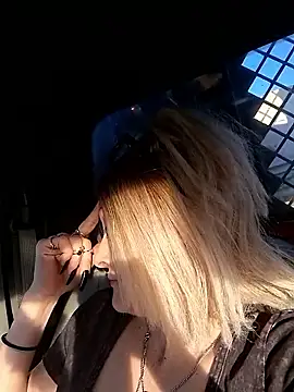 Splash Queen420 online show from 5, 4, 2026