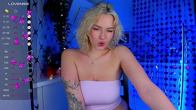 Candy Mur online show from 12, 2, 2026