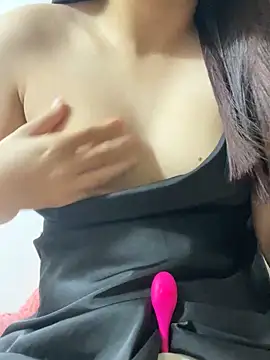 Snapshot of SiennaQueen18 chatting on 2, 10, 2025 SiennaQueen18 online show from 2, 10, 2025