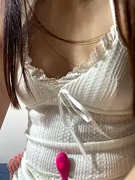 Snapshot of SiennaQueen18 chatting on 8, 10, 2025 SiennaQueen18 online show from 8, 10, 2025