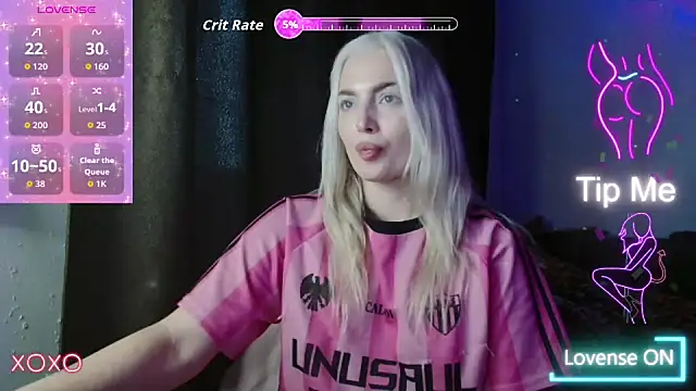 Snapshot of SpaceMarsi chatting on 28, 10, 2025 SpaceMarsi online show from 28, 10, 2025