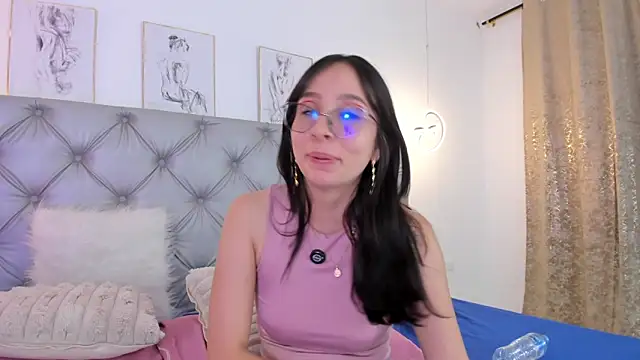 Snapshot of Naughty_Couple83 chatting on 12, 5, 2026 Naughty Couple83 online show from 12, 5, 2026