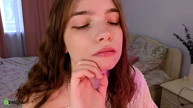 Snapshot of Evi_Brook chatting on 23, 4, 2026 Evi Brook online show from 23, 4, 2026