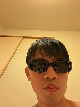 iiiviviii online show from 1, 11, 2025