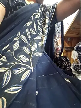 Snapshot of indianhotwife639 chatting on 27, 11, 2025 indianhotwife639 online show from 27, 11, 2025