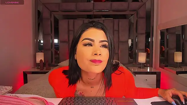 Snapshot of MaddyGray_ chatting on 17, 2, 2026 MaddyGray online show from 17, 2, 2026