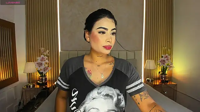 Snapshot of MaddyGray_ chatting on 13, 5, 2026 MaddyGray online show from 13, 5, 2026