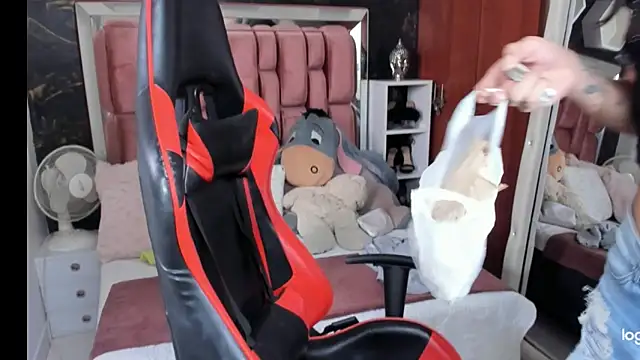 sara slut21 online show from 28, 1, 2025