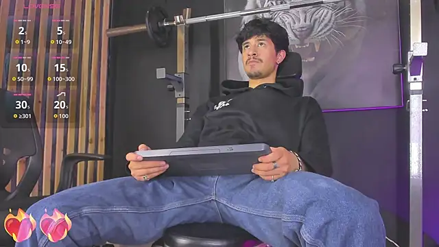 DimitriDeluxe online show from 23, 10, 2025