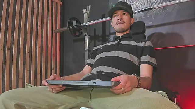 DimitriDeluxe online show from 16, 12, 2025